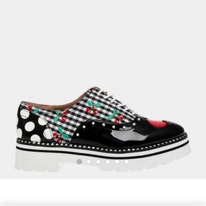 Gorgeous Betsy Johnson ABBOTT lace-up loafers!